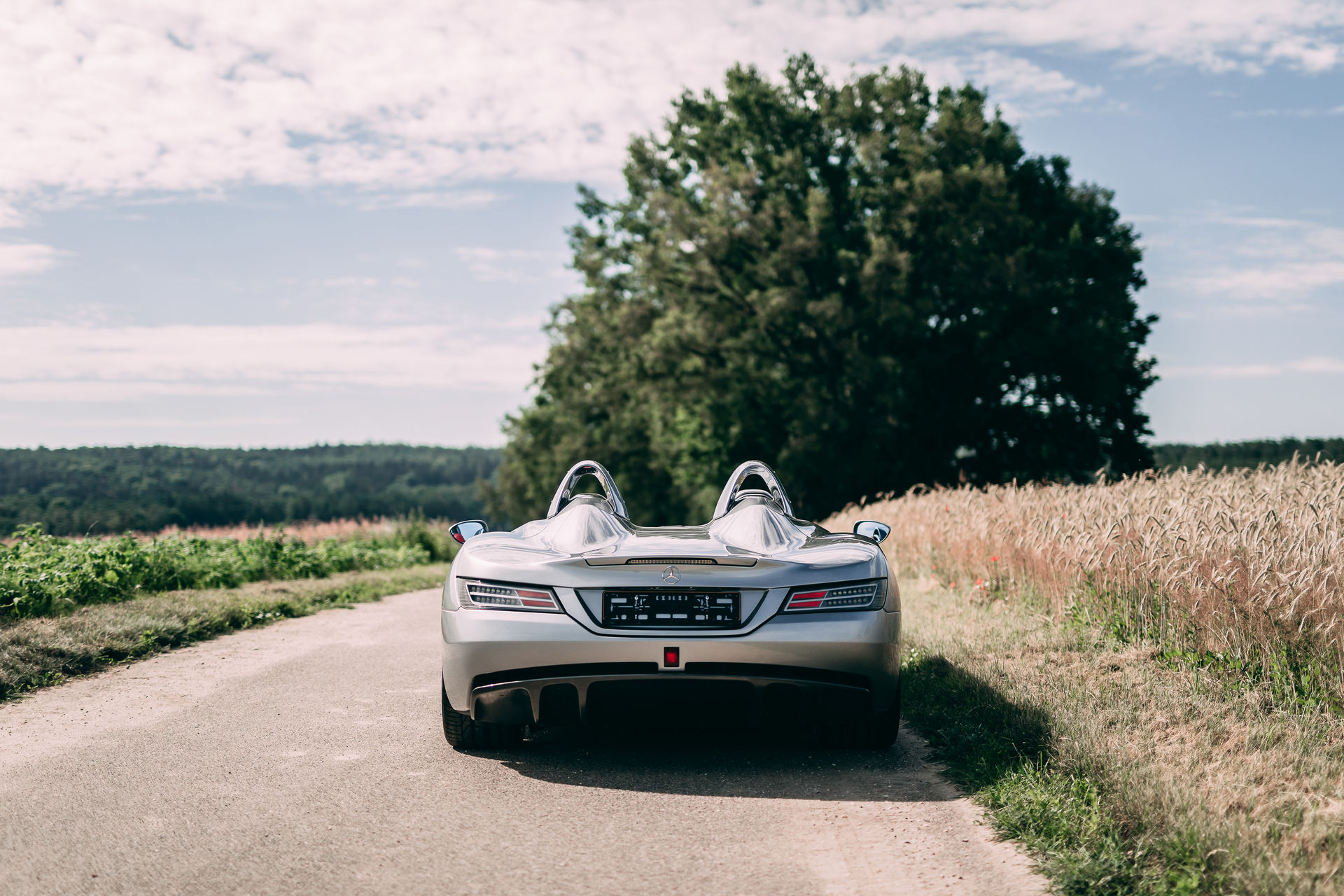 Mercedes-SLR-McLaren-Stirling-Moss-11